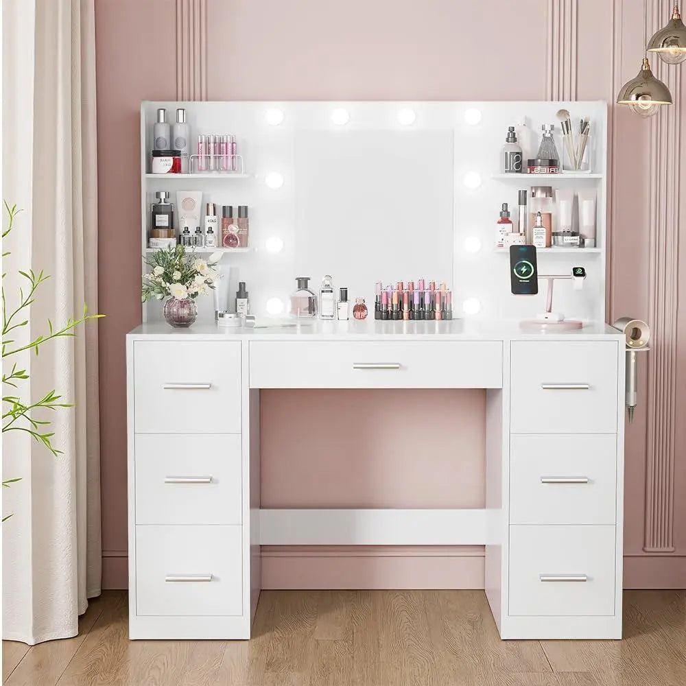 {{Pink Illuminated Vanity Desk With Premium LED  Mirror}} {{Product vendor}}