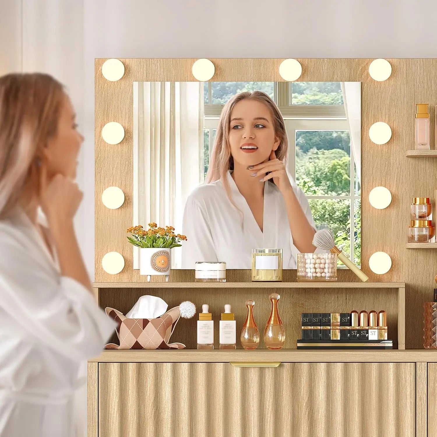 {{Pink Illuminated Vanity Desk With Premium LED  Mirror}} {{Product vendor}}